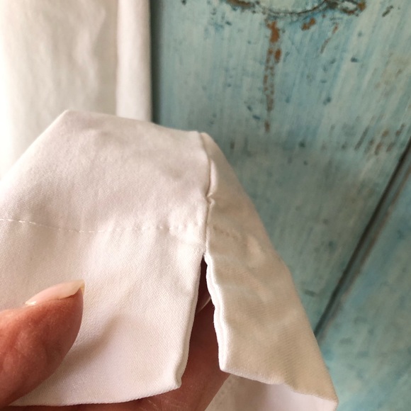 “So Slimming” white pants with side slit at ankle by Chico’s - Picture 4 of 10